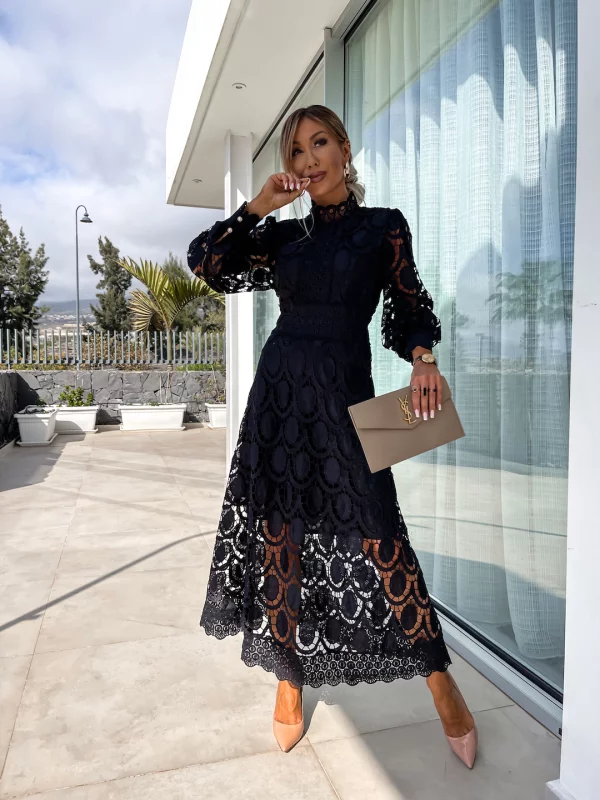 Sérénité | Robe en Dentelle avec Détails Élégants pour Femmes