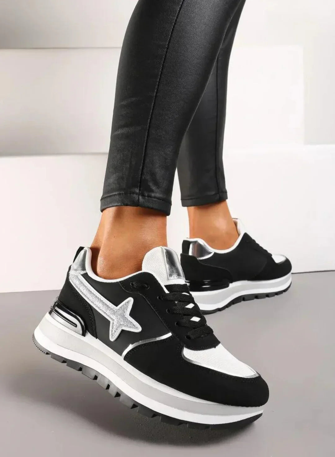 Nessa – Baskets Premiata à détails multicolores