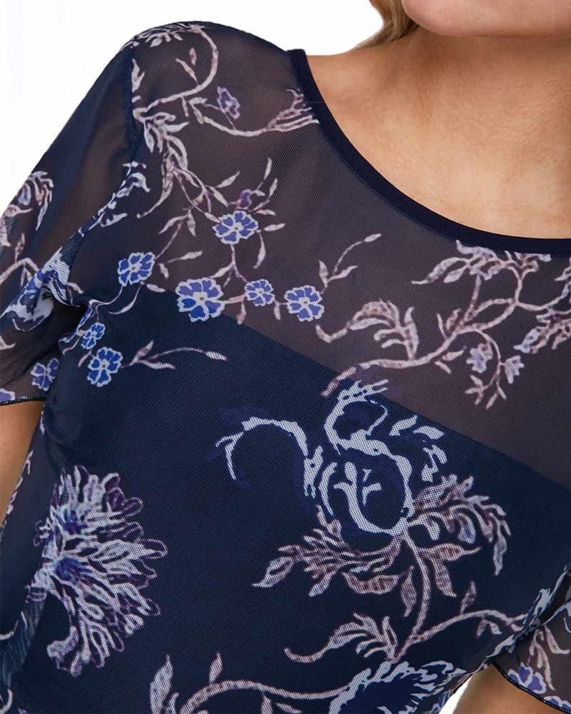 Becca - Robe élégante avec motif vintage