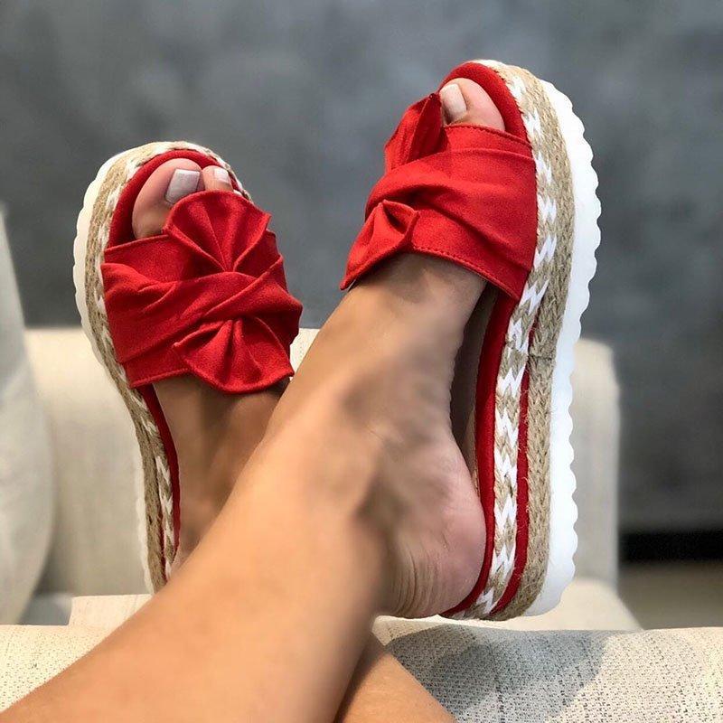 Vanya - Pantoufles de luxe et de style avec ruban élégant pour femmes