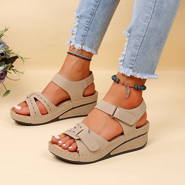Sandales romaines pour femmes avec fermeture velcro