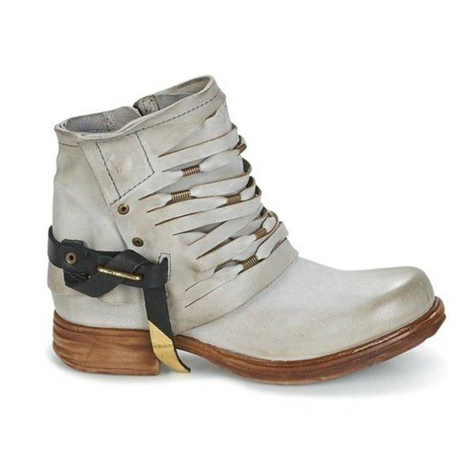Steinunn | Bottes en cuir rétro pour femmes