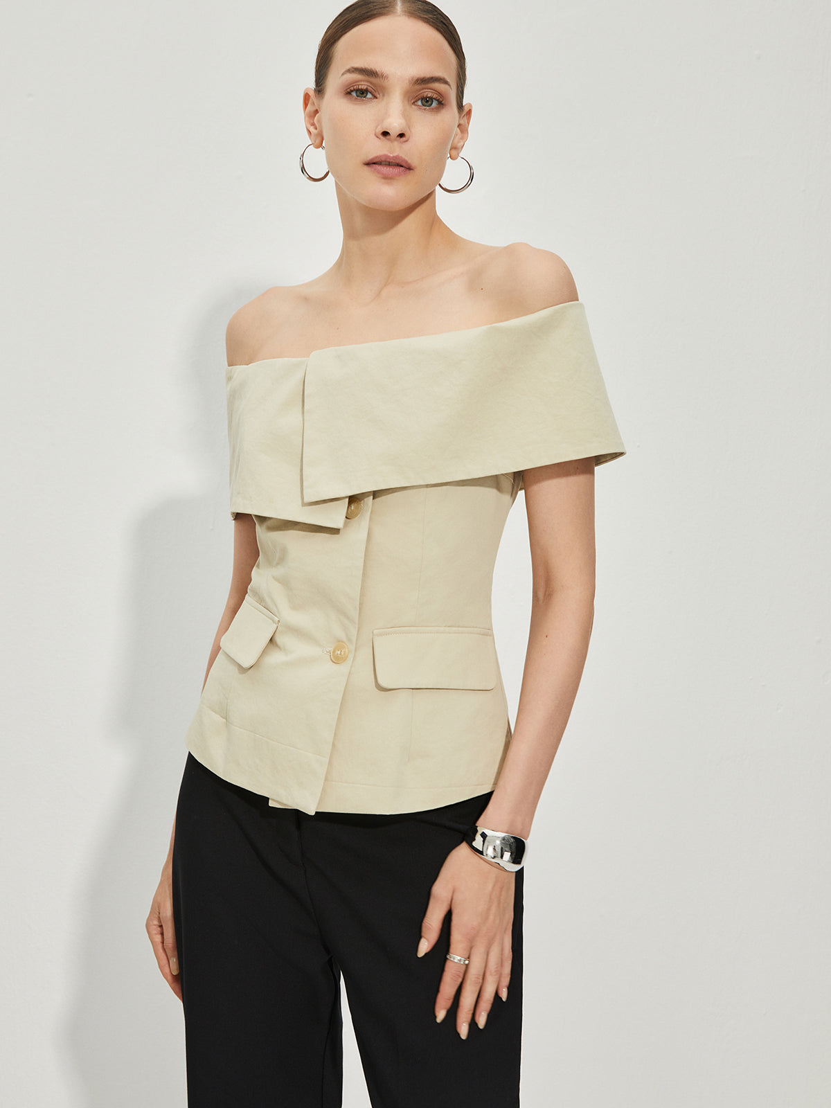 Isolde | Blazer avec Design Épaule Nue et Motifs Patchwork pour Femmes
