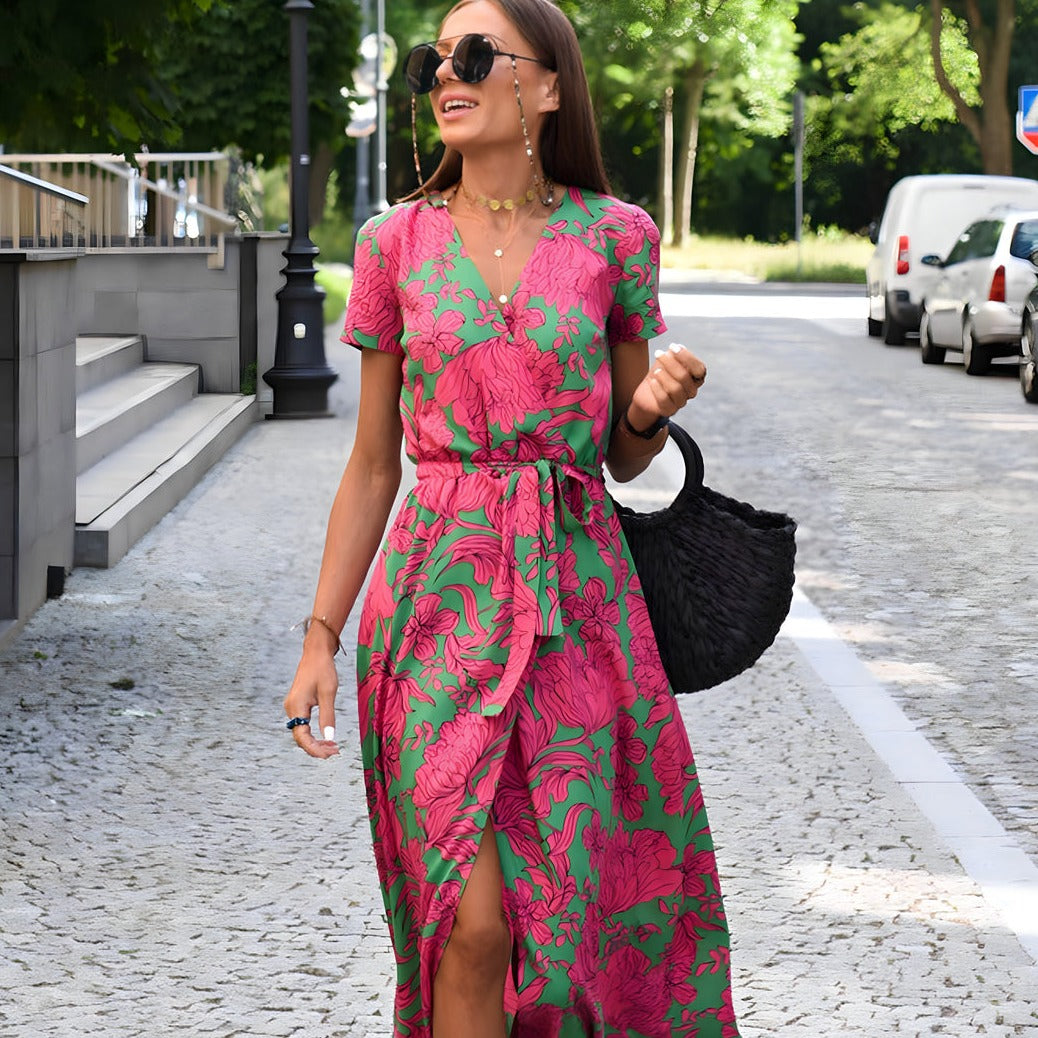 Léona | Robe Streetwear avec Confort Doux et Décolleté en V pour Femmes