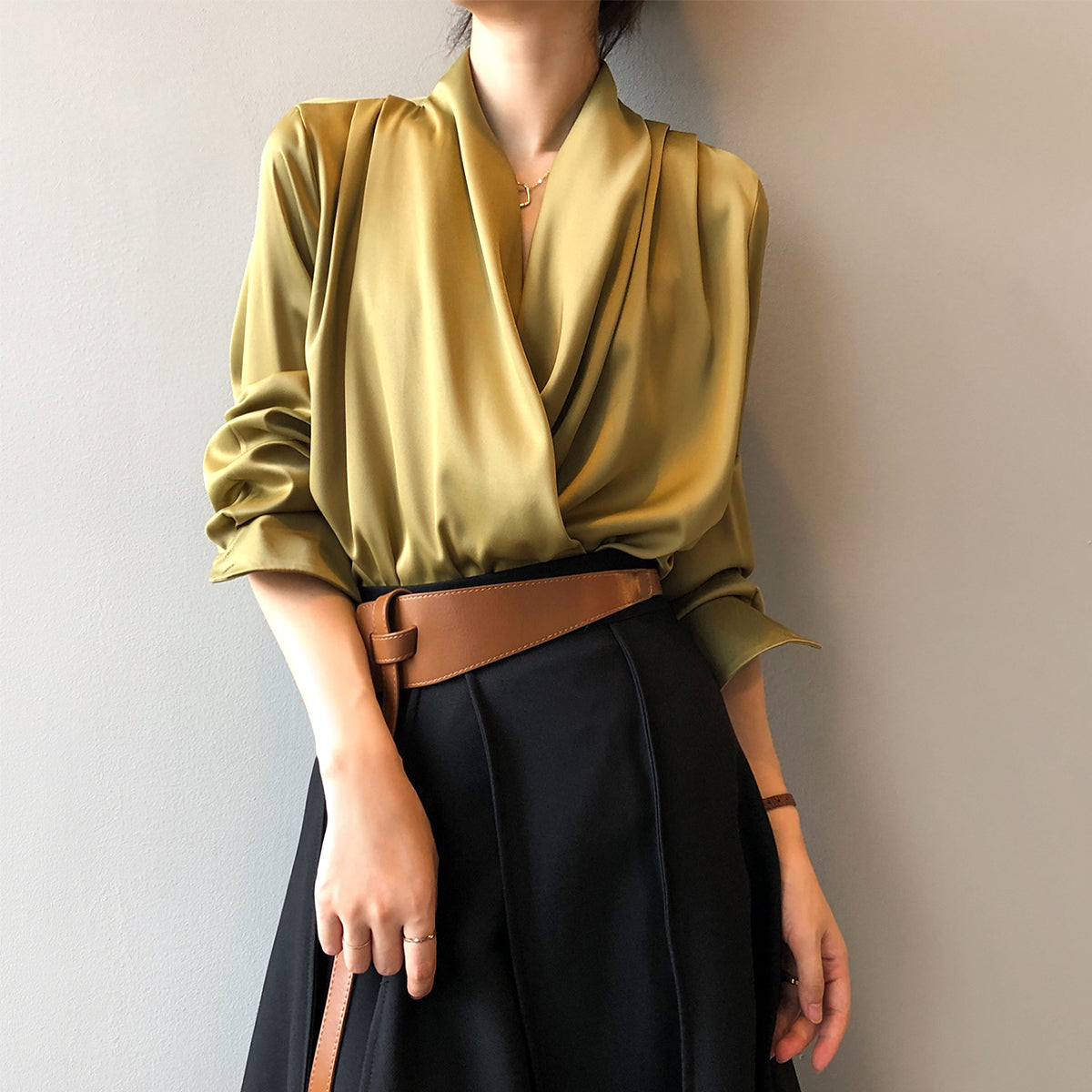 Isabelle | Blouse en Satin avec Design Élégant et Texture Soigneuse pour Femmes