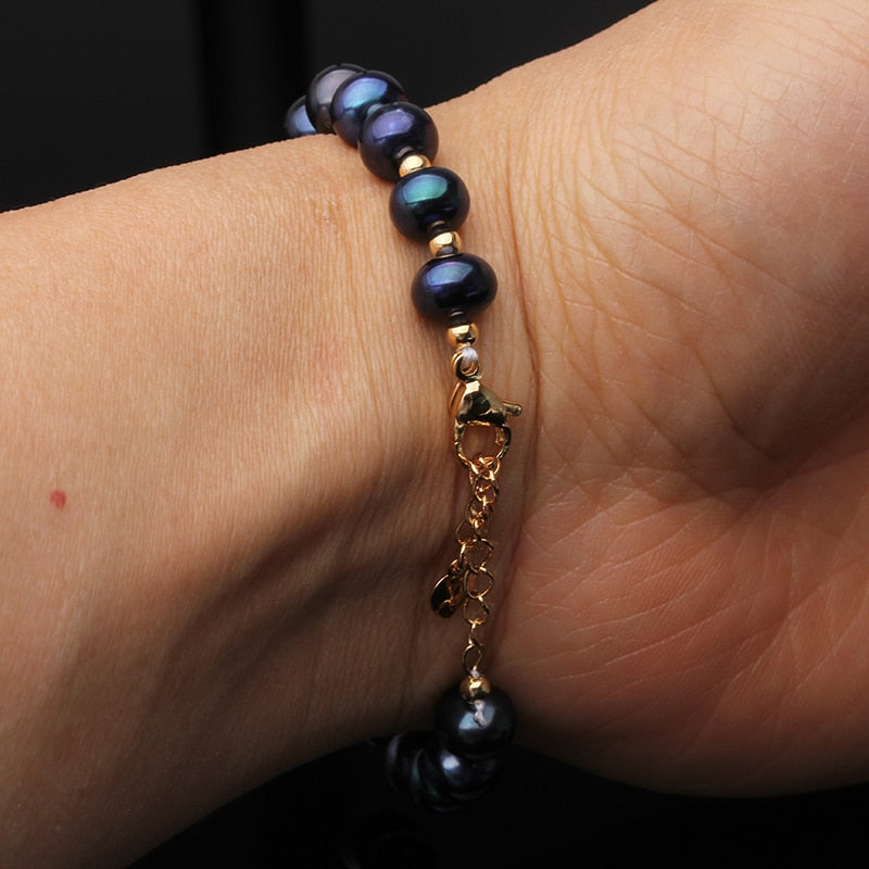 Sélène | Bracelet à Breloques avec Perles d'Eau Douce et Design Élégant pour Femmes