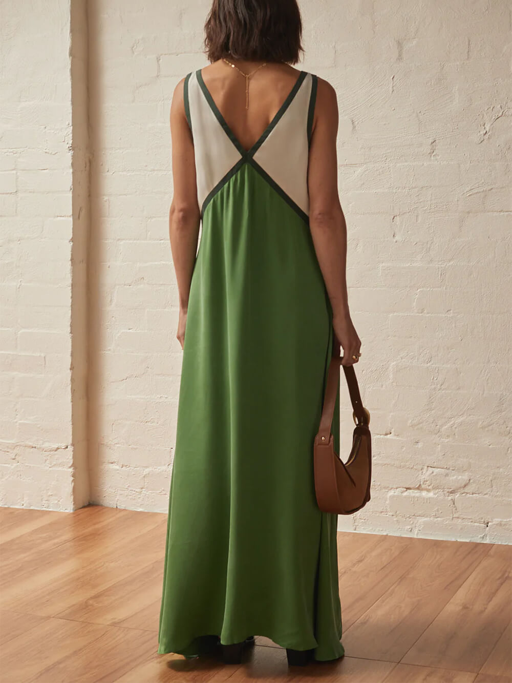Sofia | Robe à col en V avec Imprimé Unique et Tissu de Haute Qualité pour Femmes