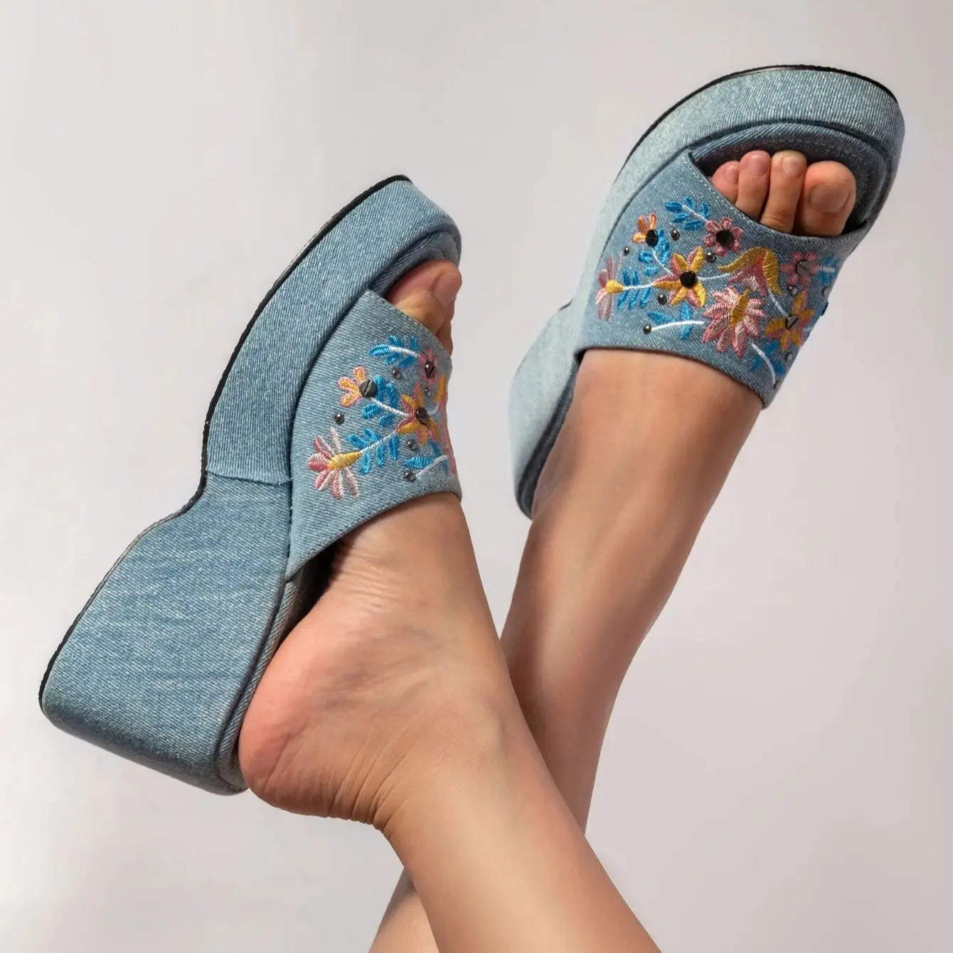 Léonie | Sandales en jean avec semelle épaisse et style chic pour femmes