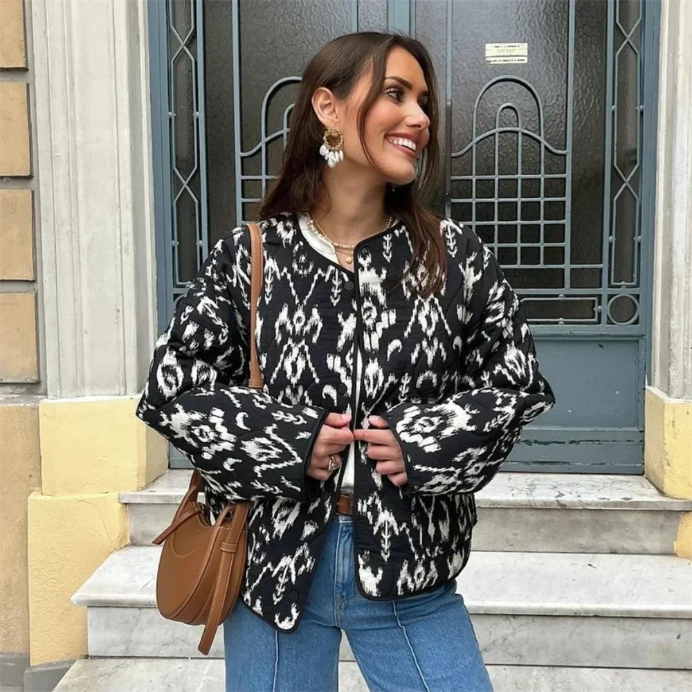 Clara | Veste courte avec Détails Élégants et Matelassée pour Femmes
