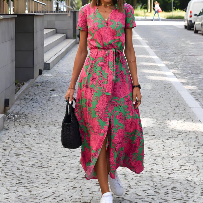 Léona | Robe Streetwear avec Confort Doux et Décolleté en V pour Femmes