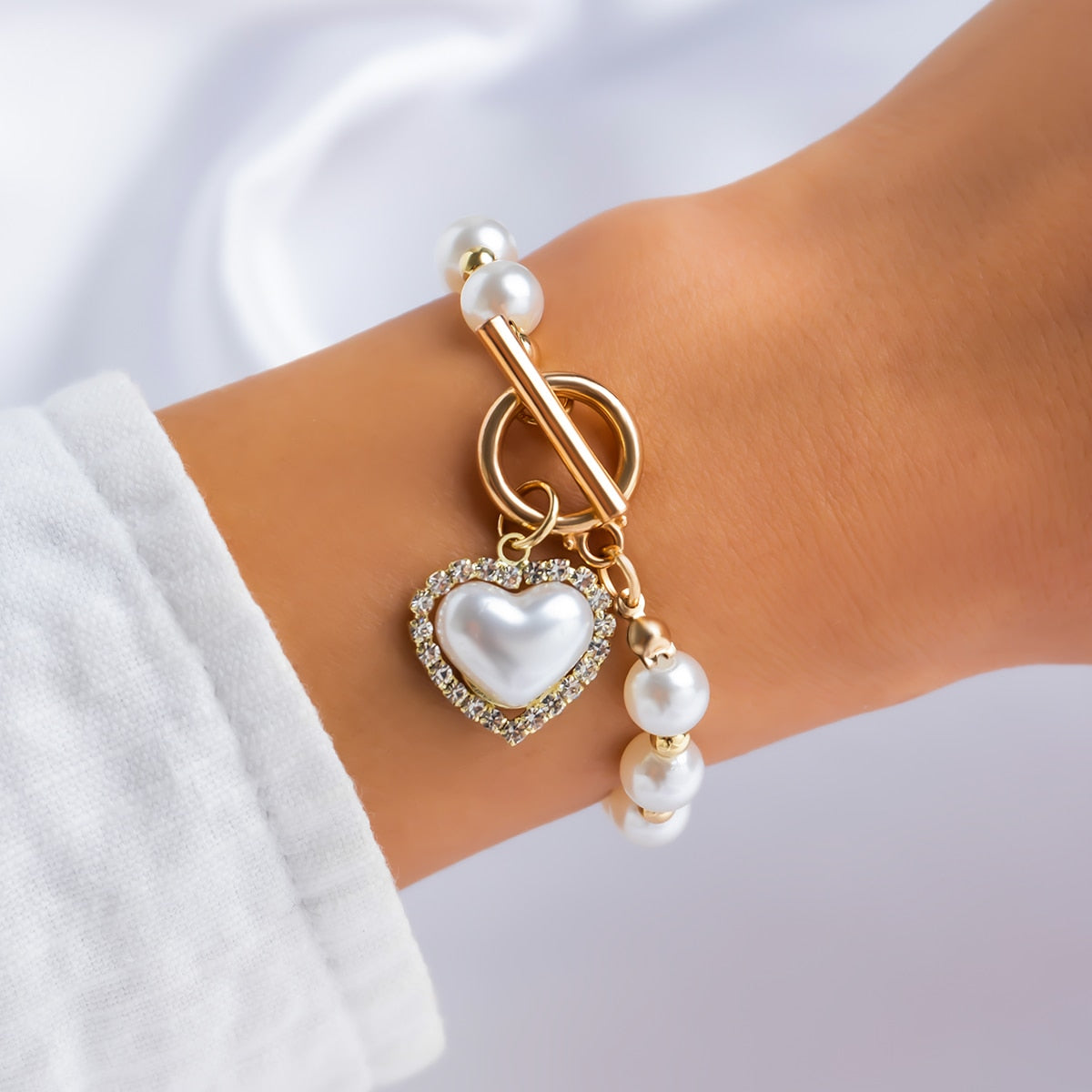 Lunaire | Bracelet avec Perles Éblouissantes et Breloque en Cristal pour Femmes