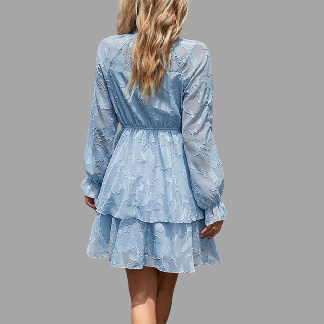 Léonie | Mini-robe fluide avec Détails Floraux et Coupes Éléguantes pour Femmes
