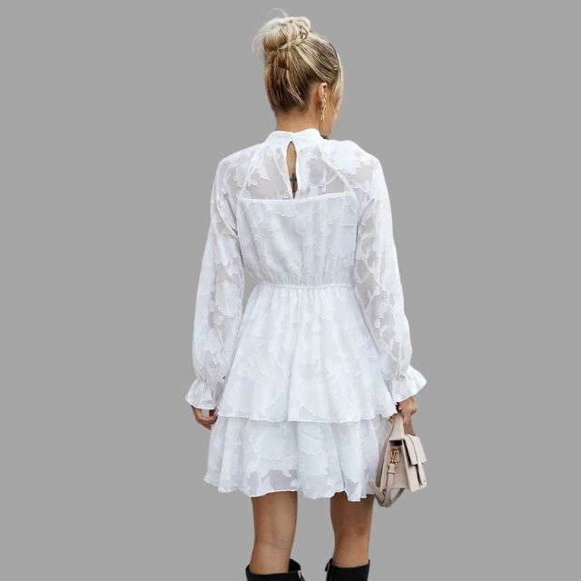 Léonie | Mini-robe fluide avec Détails Floraux et Coupes Éléguantes pour Femmes