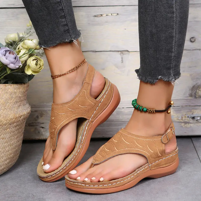 Sandales hautes élégantes pour femmes par Minna - Intemporelles et chics