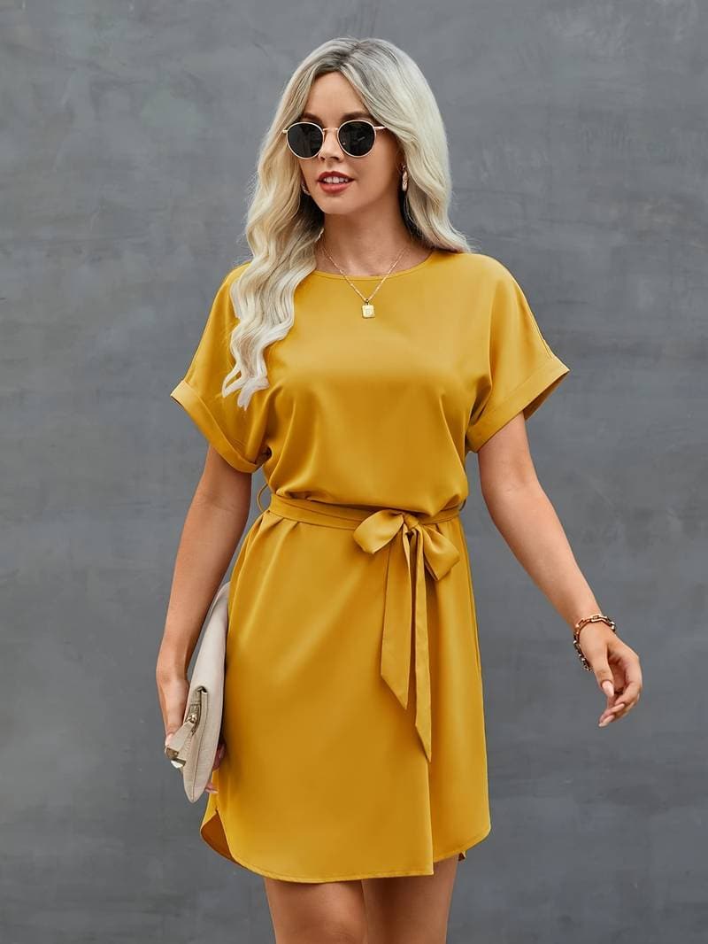 Mela - robe à manches courtes et ceinture