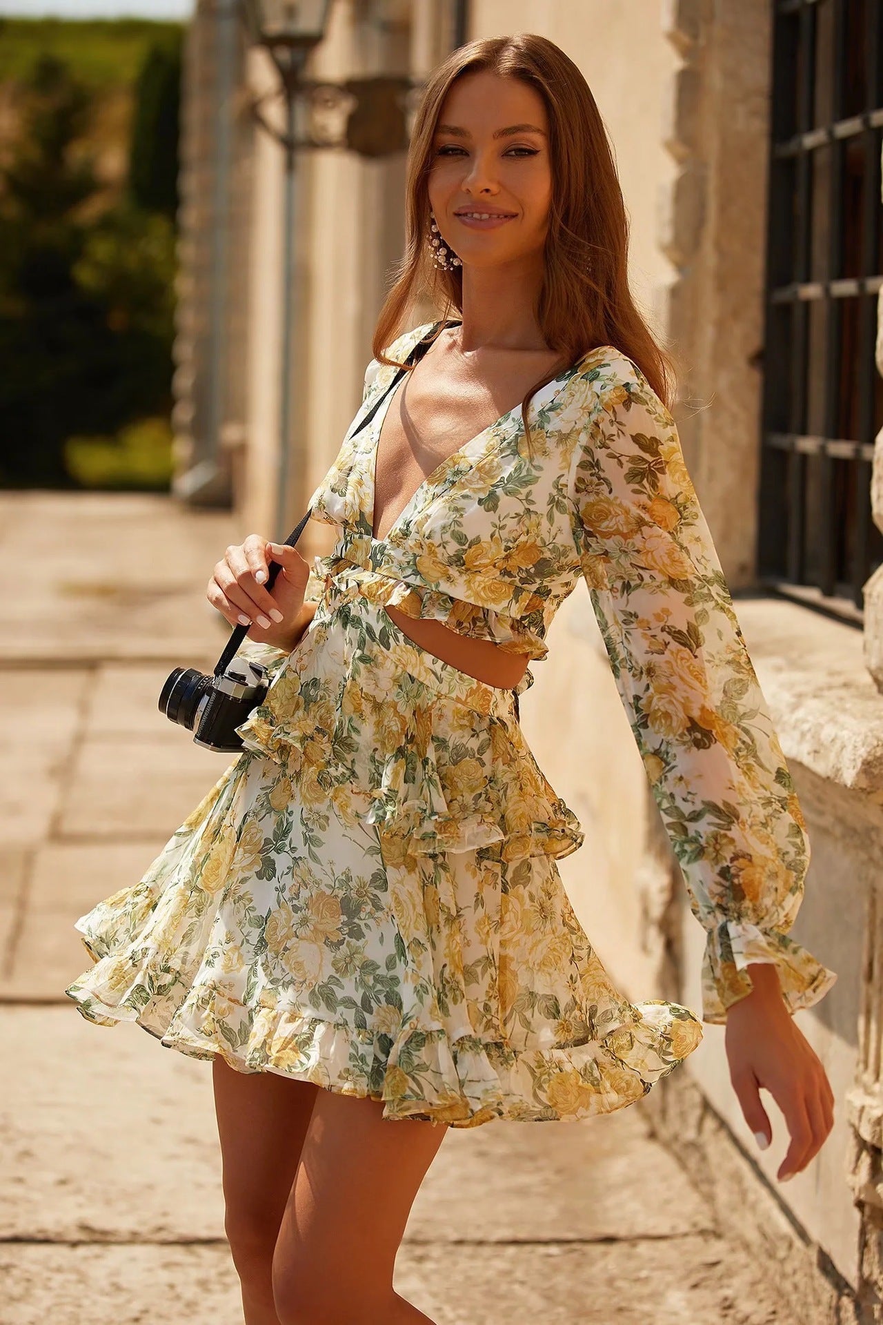 Soleil | Mini-Robe en Chiffon avec Découpes Élégantes et Motifs Floraux pour Femmes