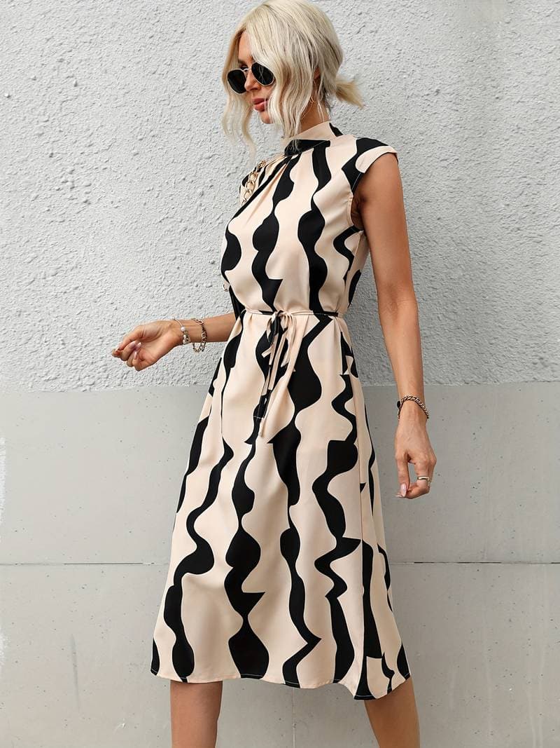 Nicole - Robe large aux motifs accrocheurs