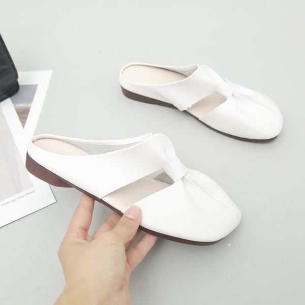 Vespera - Sandales classiques élégantes avec bouton stylisé pour femmes