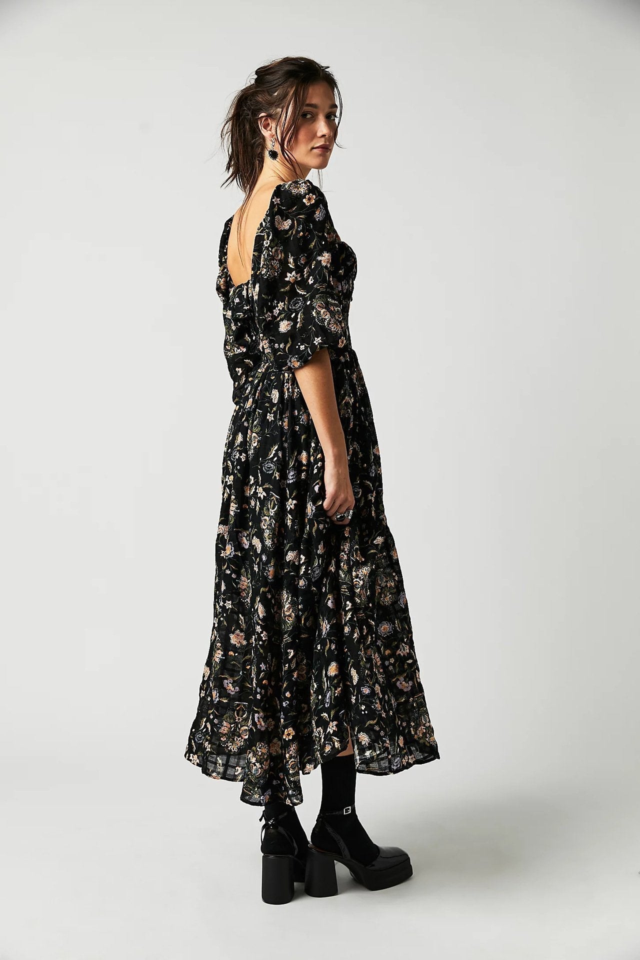 Inès | Robe Midi Imprimée avec Volants Élégants et Motifs Floraux pour Femmes