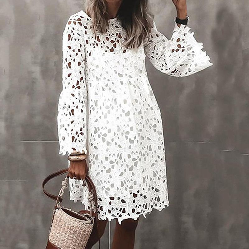 Luna | Mini-robe en dentelle avec Détails Élégants pour Femmes
