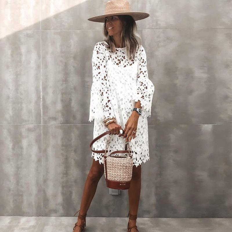 Luna | Mini-robe en dentelle avec Détails Élégants pour Femmes