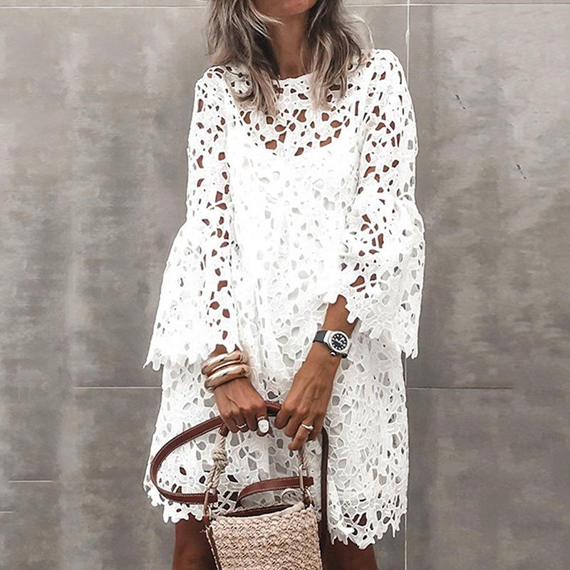 Luna | Mini-robe en dentelle avec Détails Élégants pour Femmes