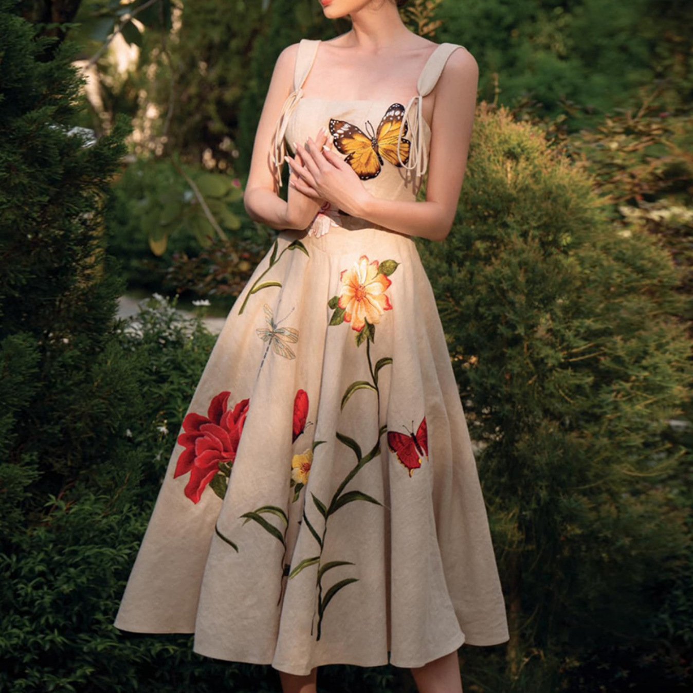 Léona | Robe à Lanières avec Motifs Floraux Uniques pour Femmes