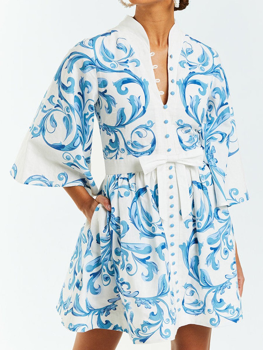 Léonie | Mini-robe avec Motifs Uniques et Détails en Dentelle pour Femmes