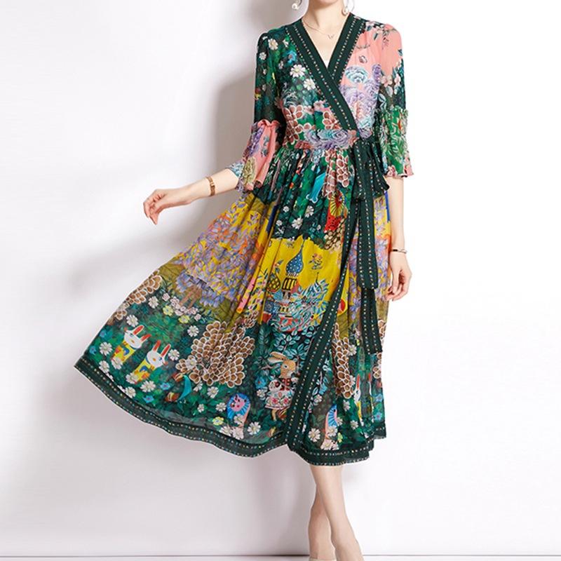 Léonie | Robe Vintage en Mousseline de Soie avec Motifs Uniques et Silhouette Élégante pour Femmes