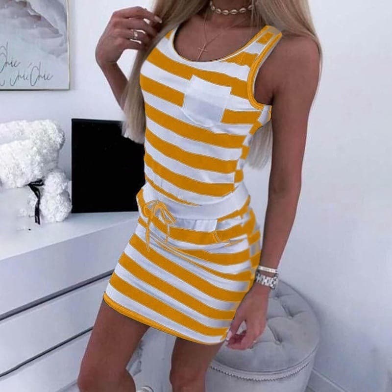 Mona - Robe tendance en coton rayé avec décolleté en O