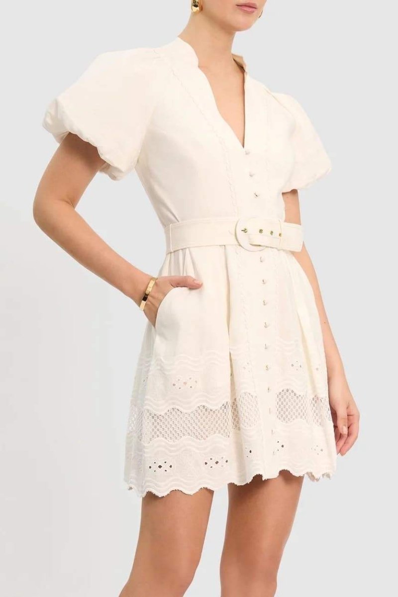 Liora | Mini Robe avec Décolleté en V et Motifs Élégants pour Femmes