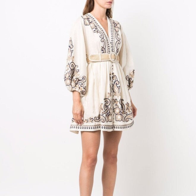 Evelyne | Robe brodée avec Détails Élégants pour Femmes