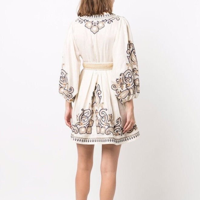 Evelyne | Robe brodée avec Détails Élégants pour Femmes