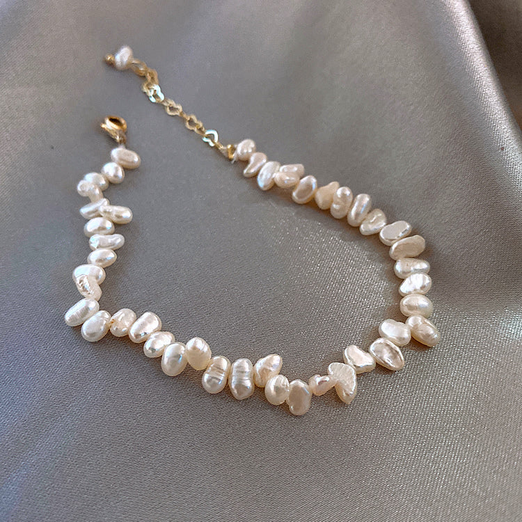 Nymphea | Bracelet en Perles d'Eau Douce avec Design Élégant et Détails Oxydés pour Femmes