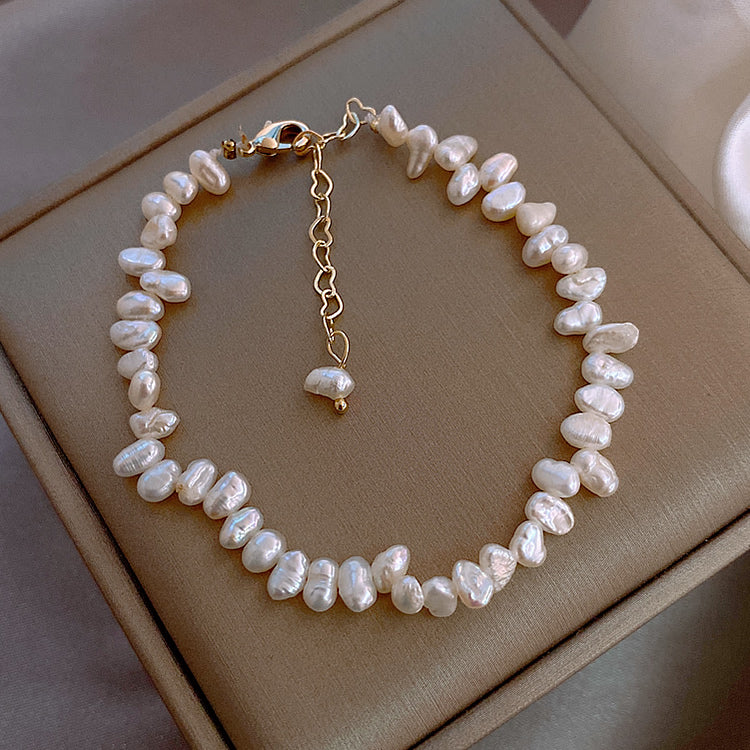Nymphea | Bracelet en Perles d'Eau Douce avec Design Élégant et Détails Oxydés pour Femmes