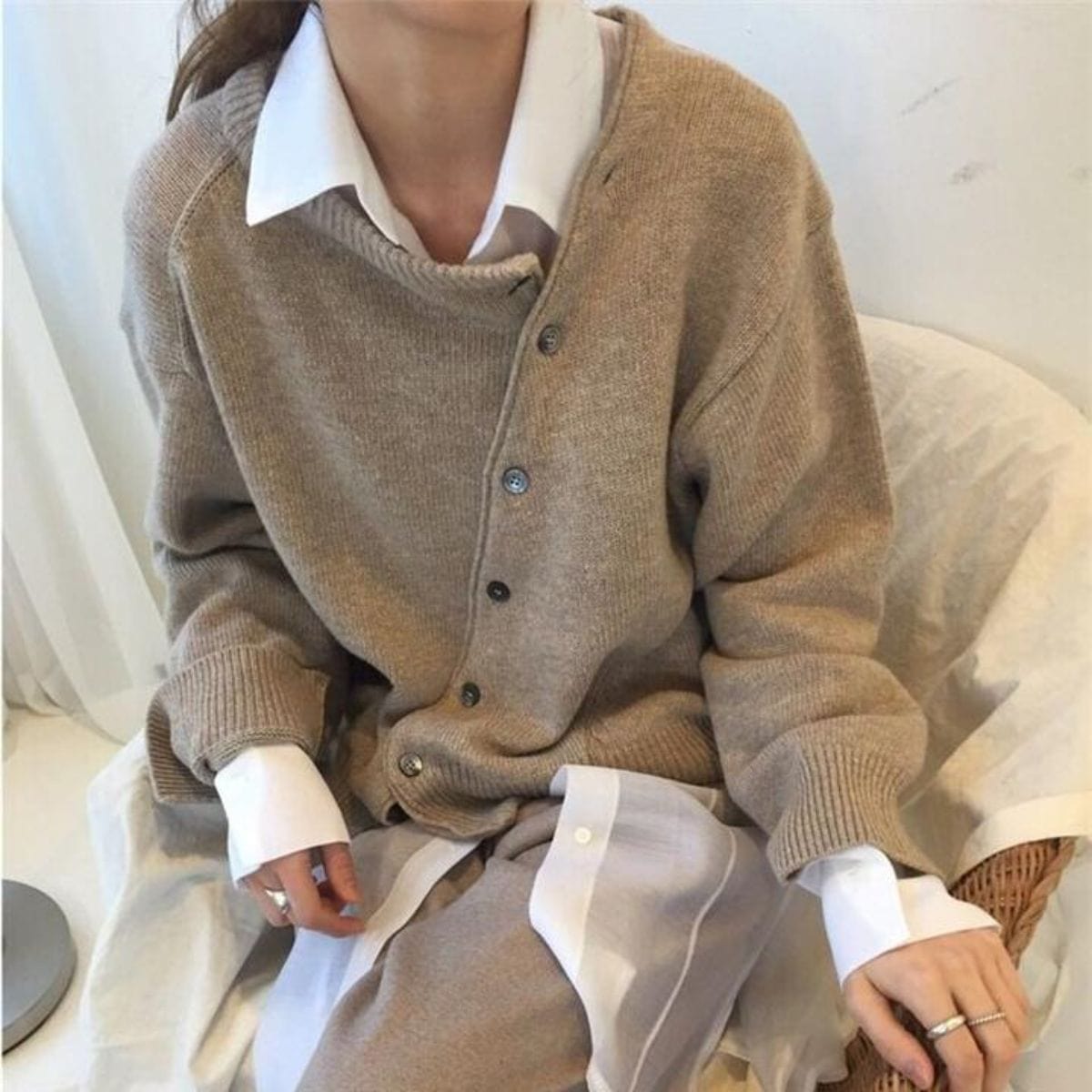 Léa | Veste de luxe avec Détails de Boutons Asymétriques et Confort Doux pour Femmes