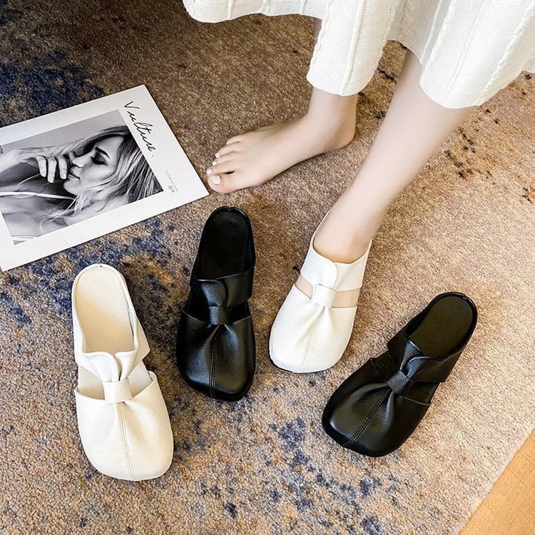 Vespera - Sandales classiques élégantes avec bouton stylisé pour femmes