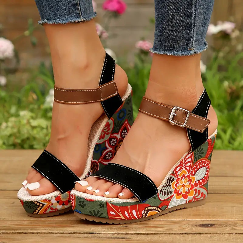 Bellevo | Sandales compensées à motif floral pour femmes