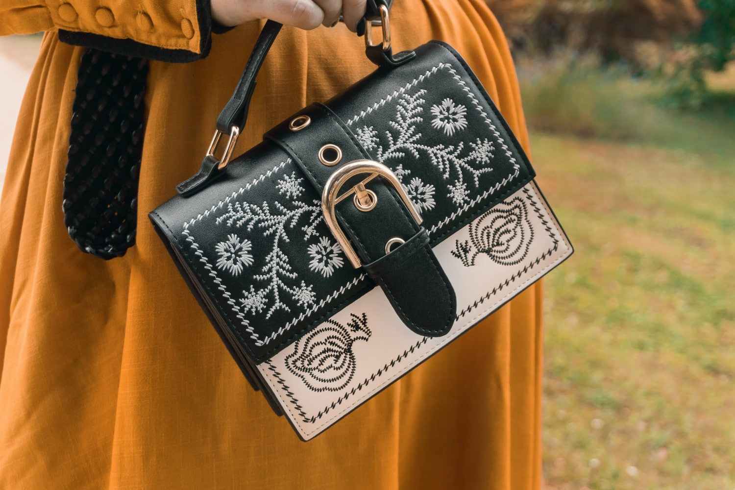 Bellevo | Sac bandoulière avec broderie florale