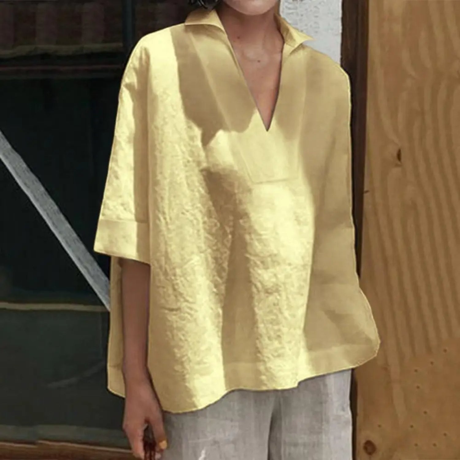 Sunshine Comfort - Blouse Jaune Simple et Confortable