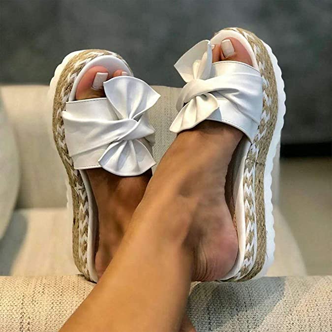 Vanya - Pantoufles de luxe et de style avec ruban élégant pour femmes