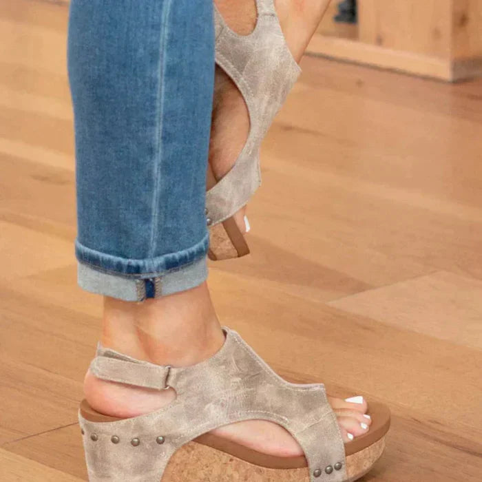 Perpetua | Talons compensés élégants et confortables