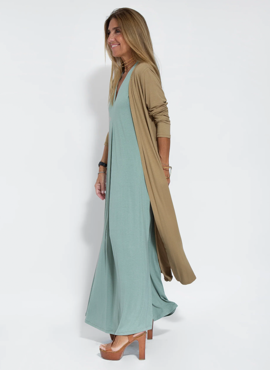 Bellevo | Robe longue amincissante et cardigan