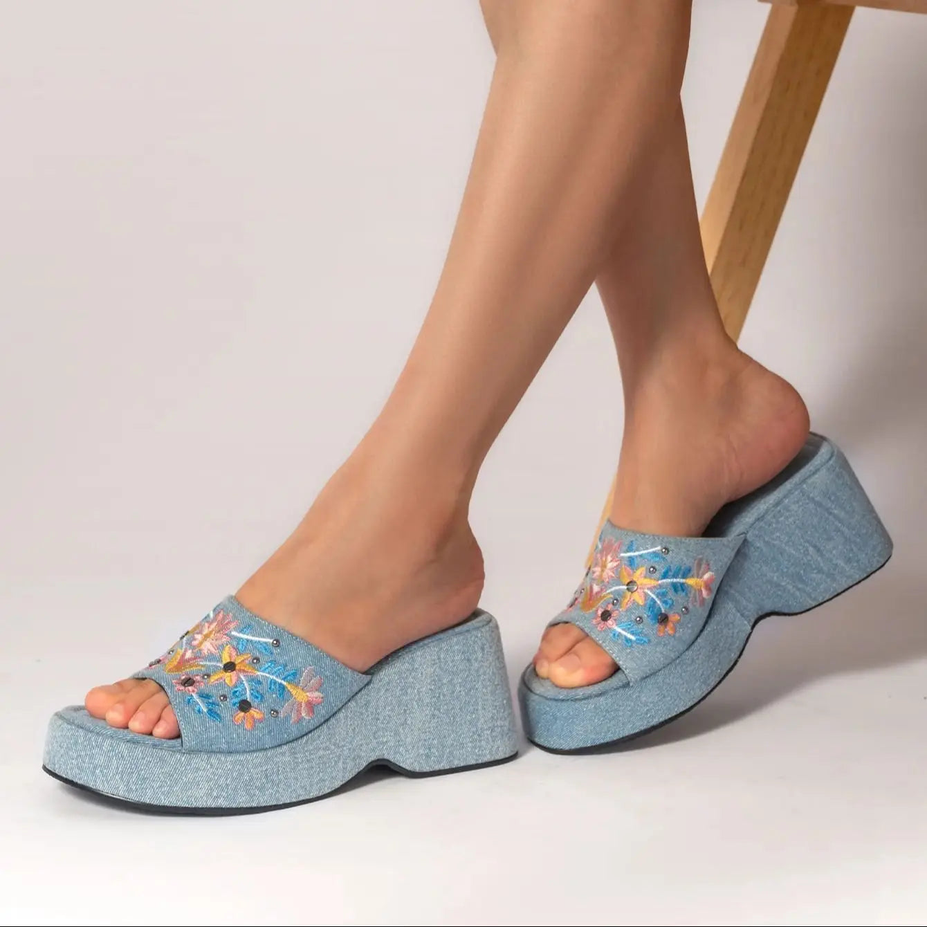 Léonie | Sandales en jean avec semelle épaisse et style chic pour femmes