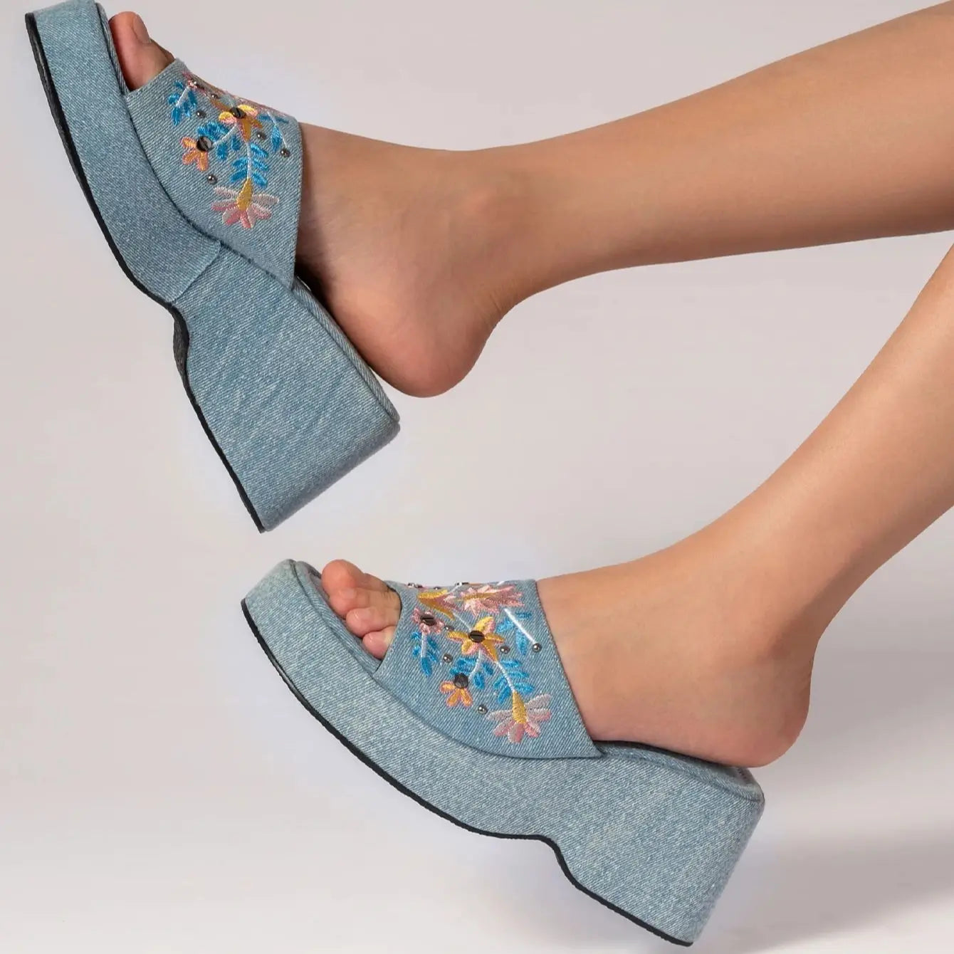 Léonie | Sandales en jean avec semelle épaisse et style chic pour femmes