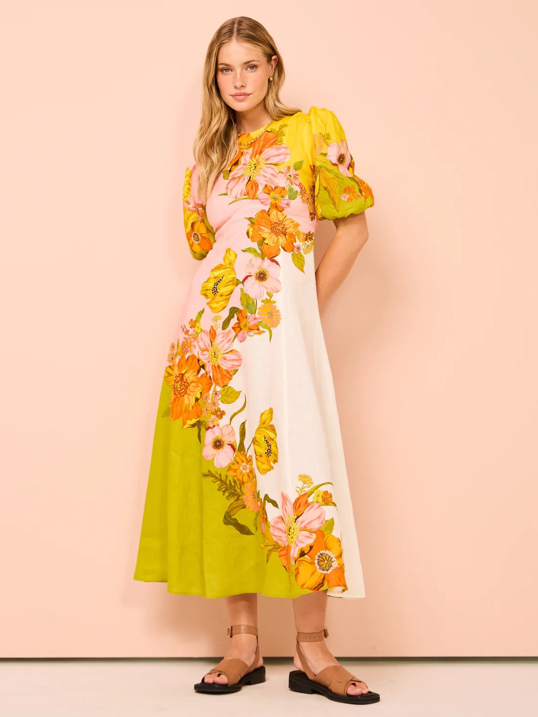 Bellevo | Robe Midi Fleurie Tendance pour les Vacances