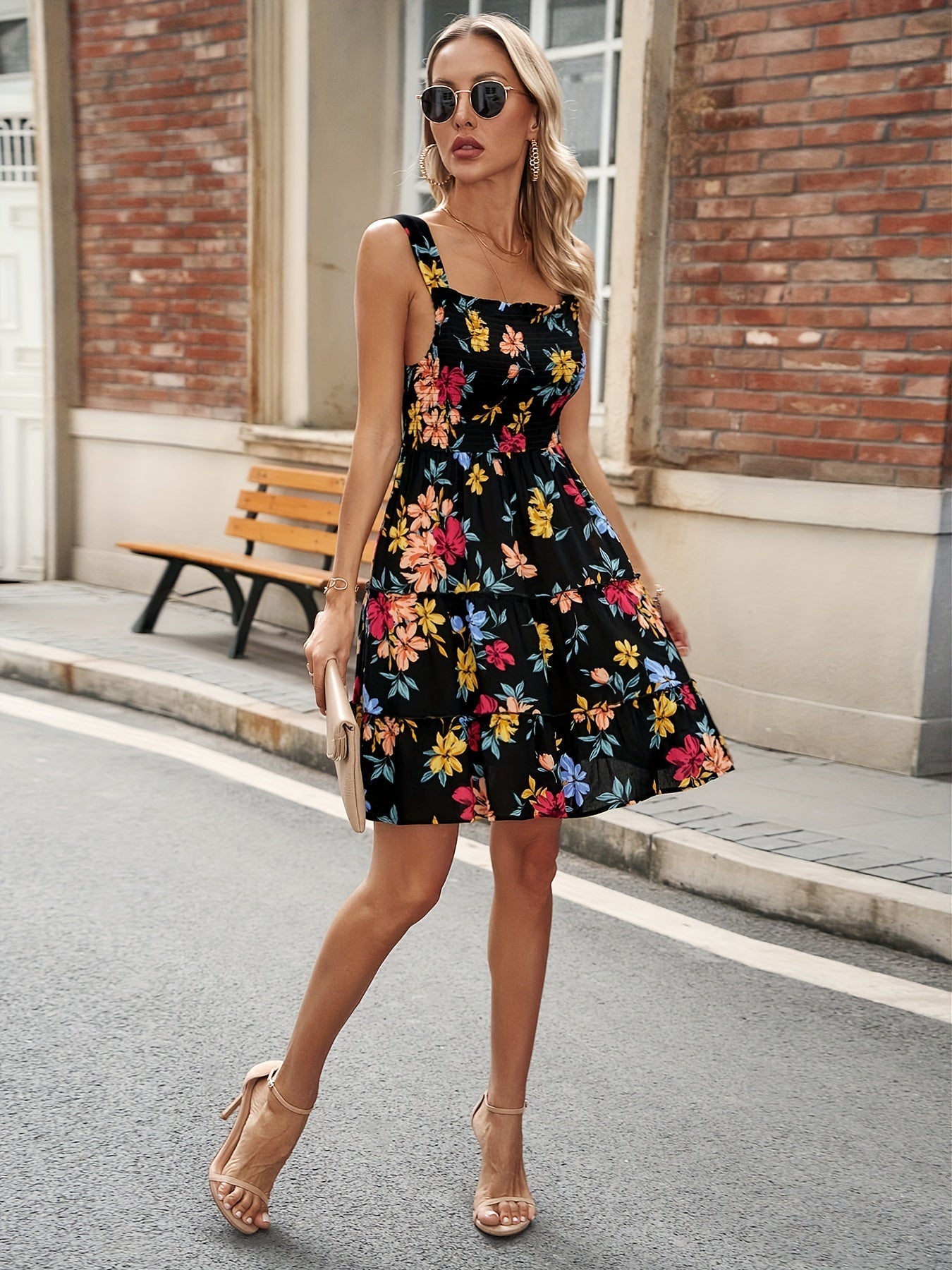 Amberlyn | Femme Robe À Encolure Carrée À Imprimé Floral