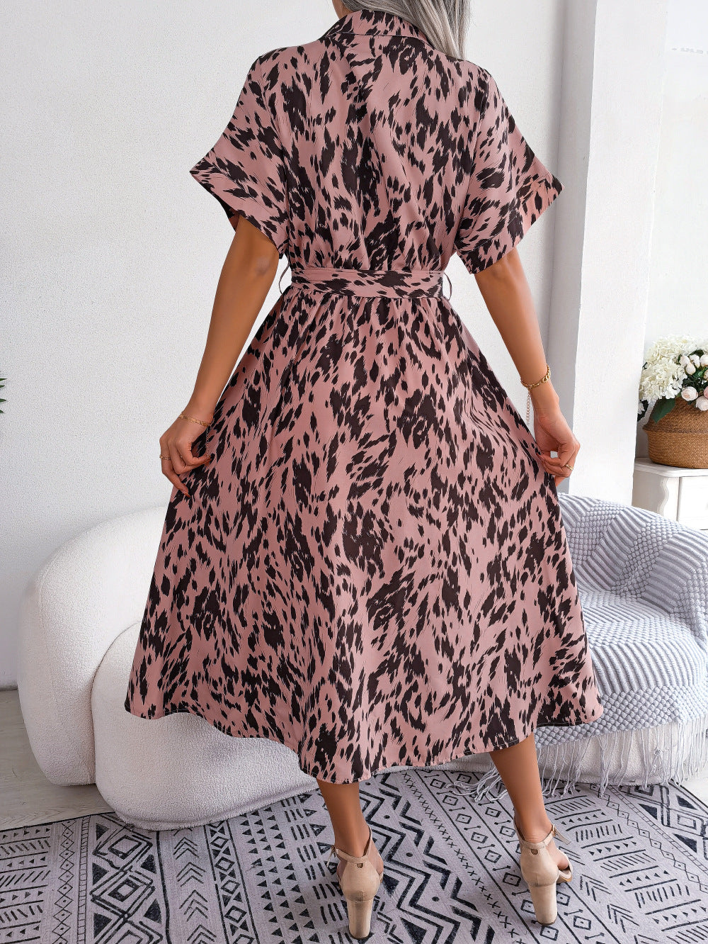 Aurélie | Robe Léopard avec Tissu Doux et Coupe Cintrée pour Femmes