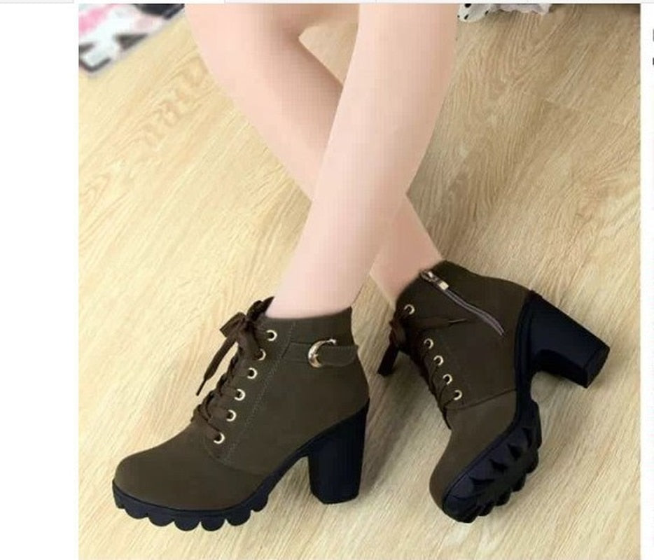 Raffiette - Bottes élégantes à talon pour femmes