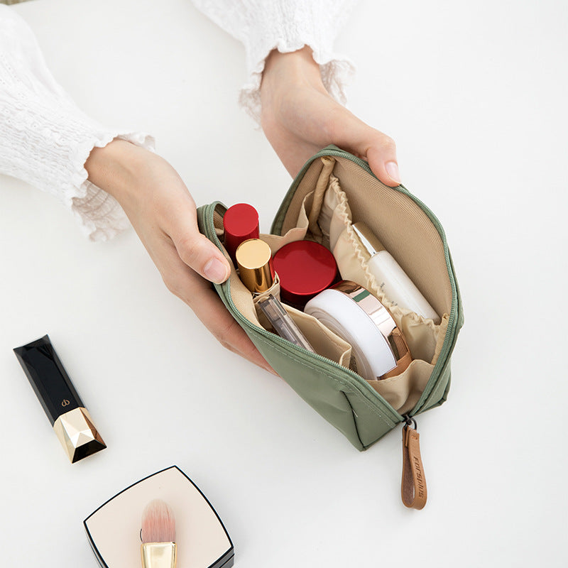 Aurore | Trousse de Toilette avec Nylon Résistant et Design Spacieux pour Femmes